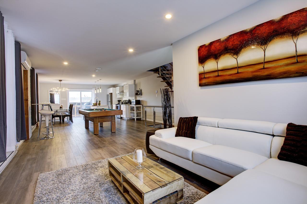 Holiday home Modern Townhouse With Rooftop Deck *