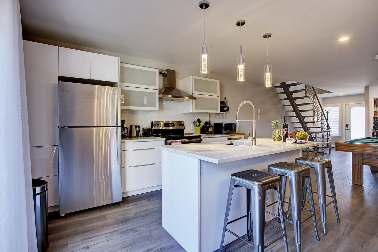 Modern Townhouse With Rooftop Deck Montreal